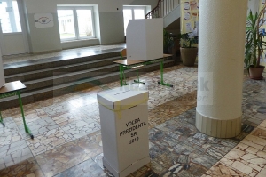 Kotleba zvíťazil v Kuklove, v Lopašove a Oreskom volilo 74 percent voličov