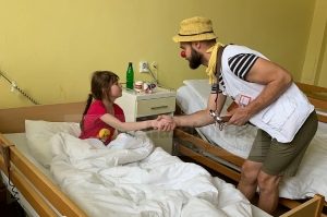 FOTO: Vizitu u detí v myjavskej nemocnici robili zdravotní klauni